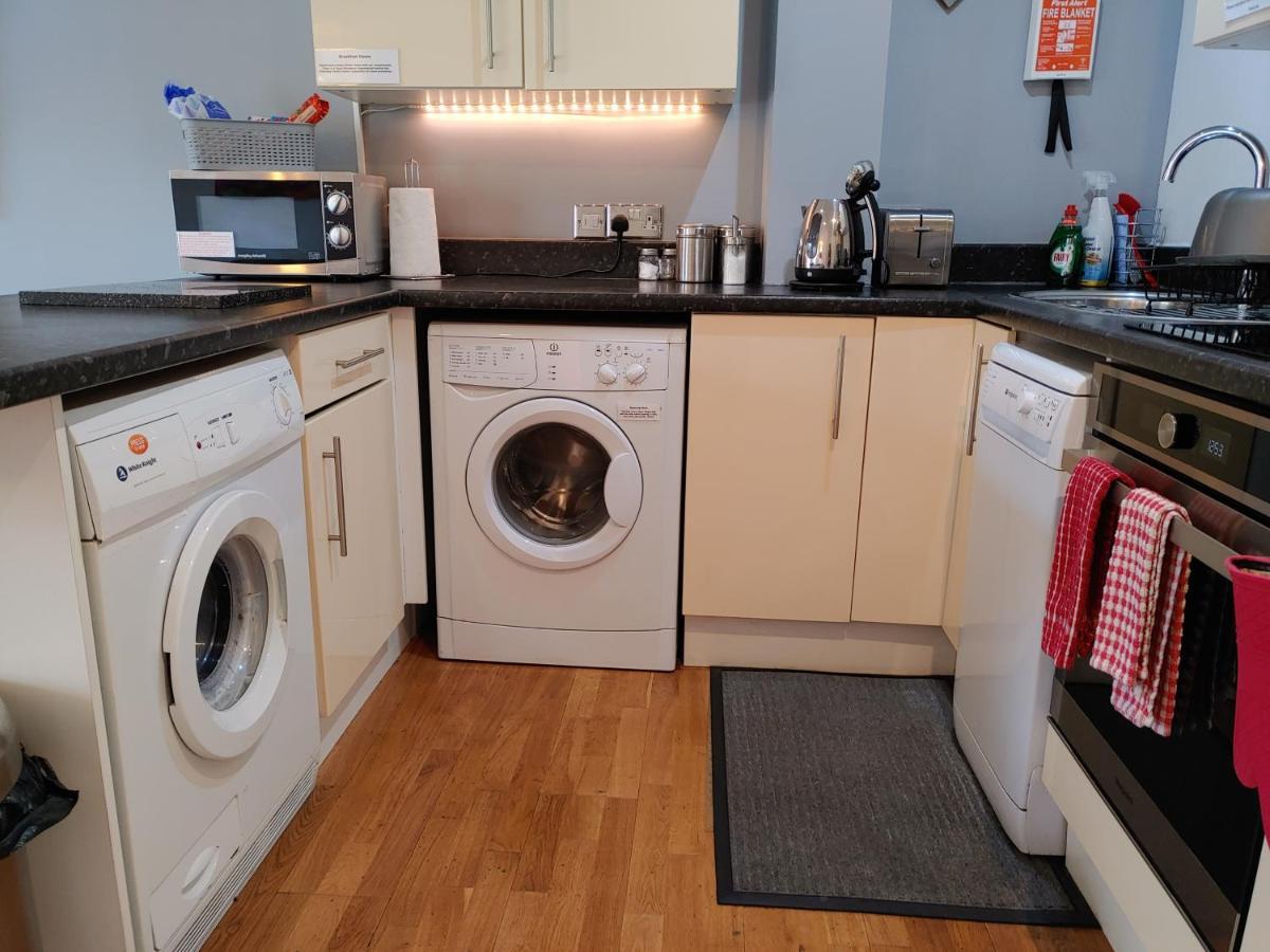 The Bath House Apartments - Free 1St Breakfast - Free Parking Buitenkant foto