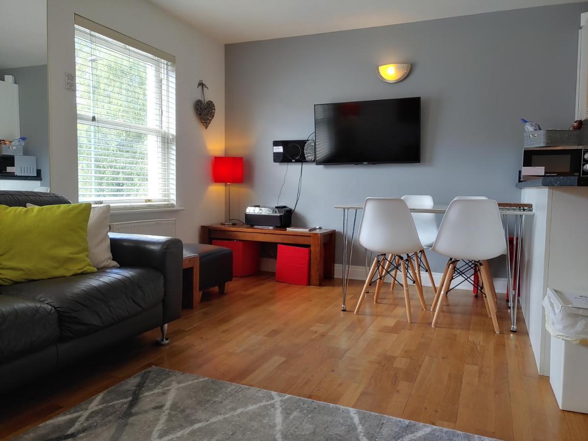 The Bath House Apartments - Free 1St Breakfast - Free Parking Buitenkant foto