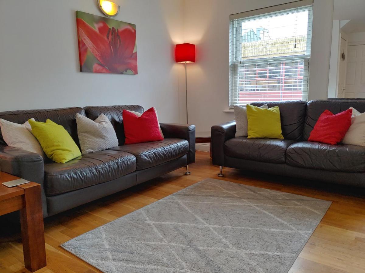 The Bath House Apartments - Free 1St Breakfast - Free Parking Buitenkant foto