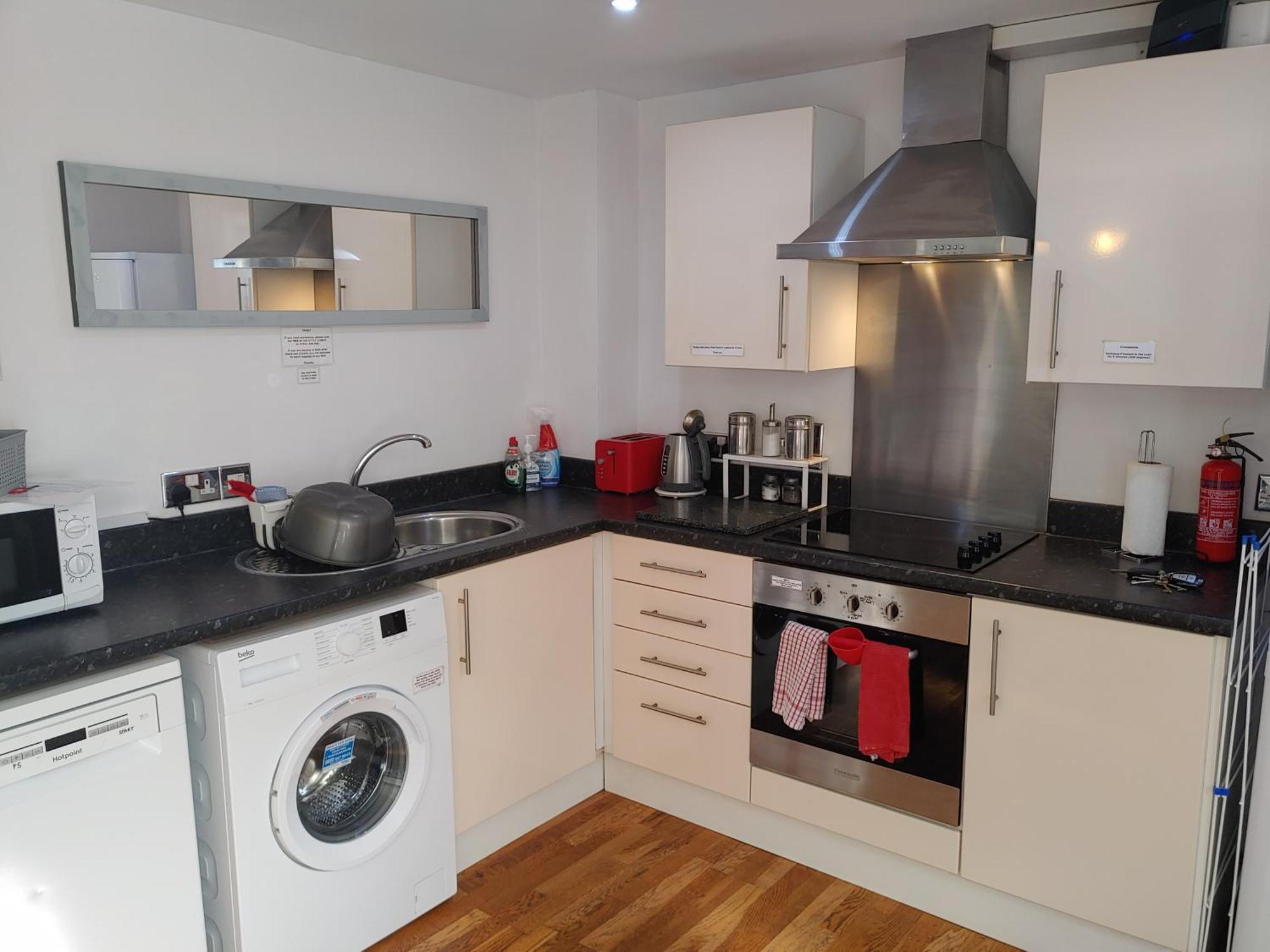 The Bath House Apartments - Free 1St Breakfast - Free Parking Buitenkant foto