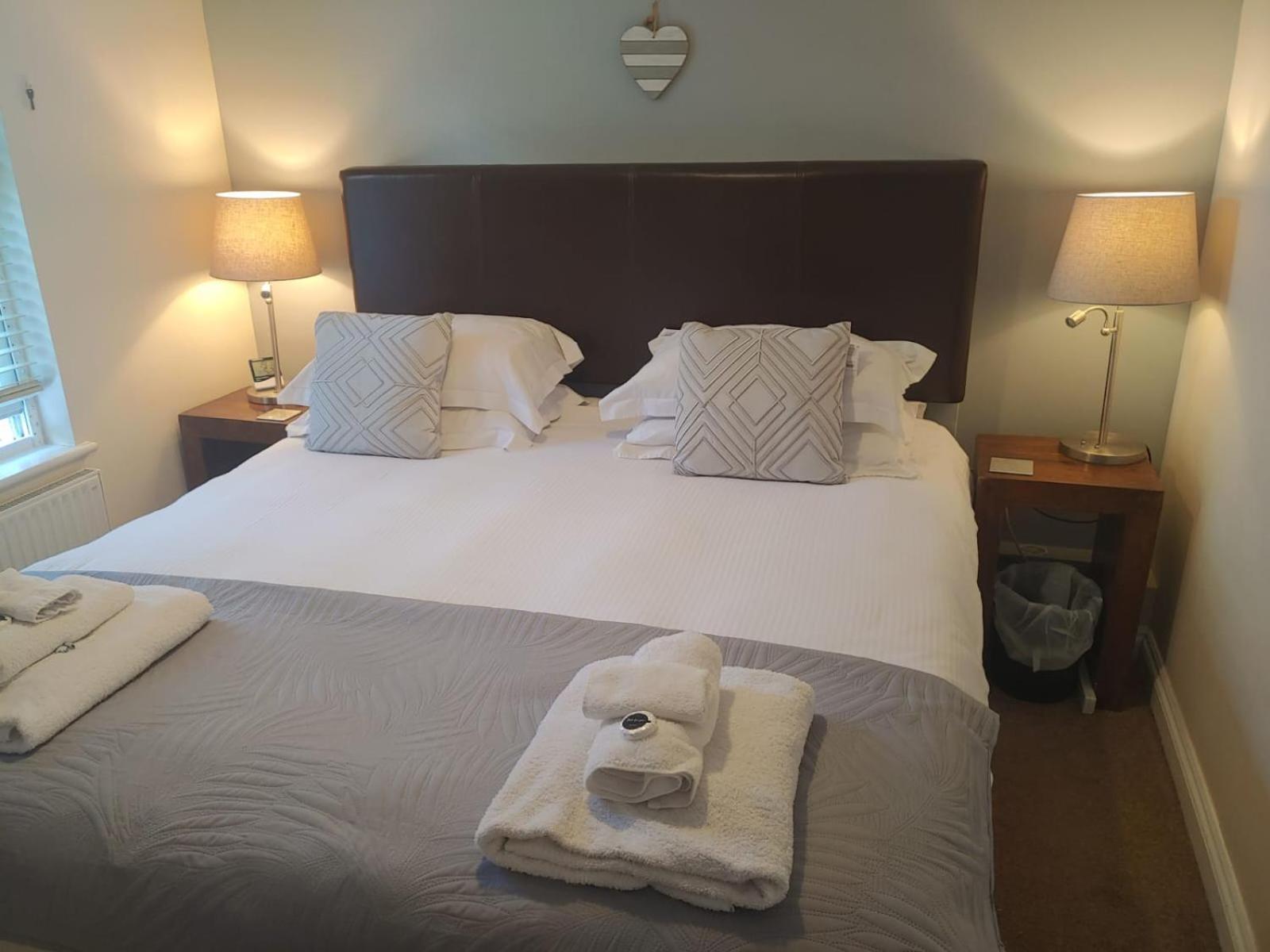 The Bath House Apartments - Free 1St Breakfast - Free Parking Kamer foto