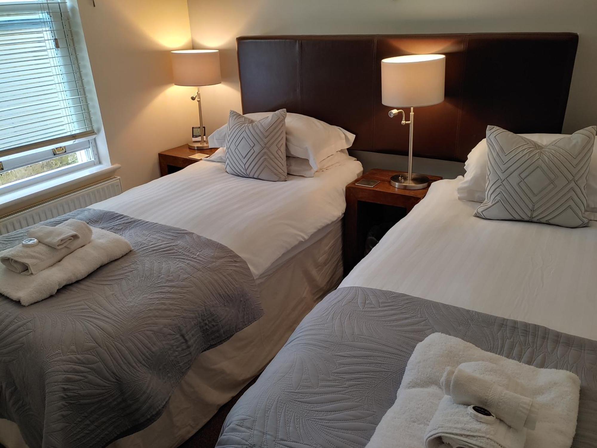 The Bath House Apartments - Free 1St Breakfast - Free Parking Buitenkant foto