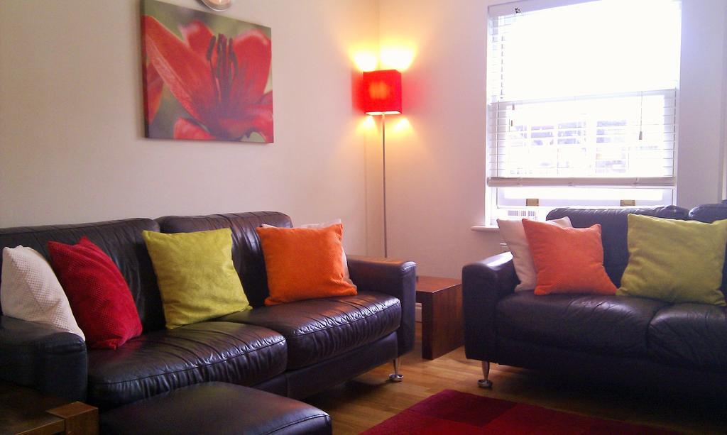 The Bath House Apartments - Free 1St Breakfast - Free Parking Buitenkant foto