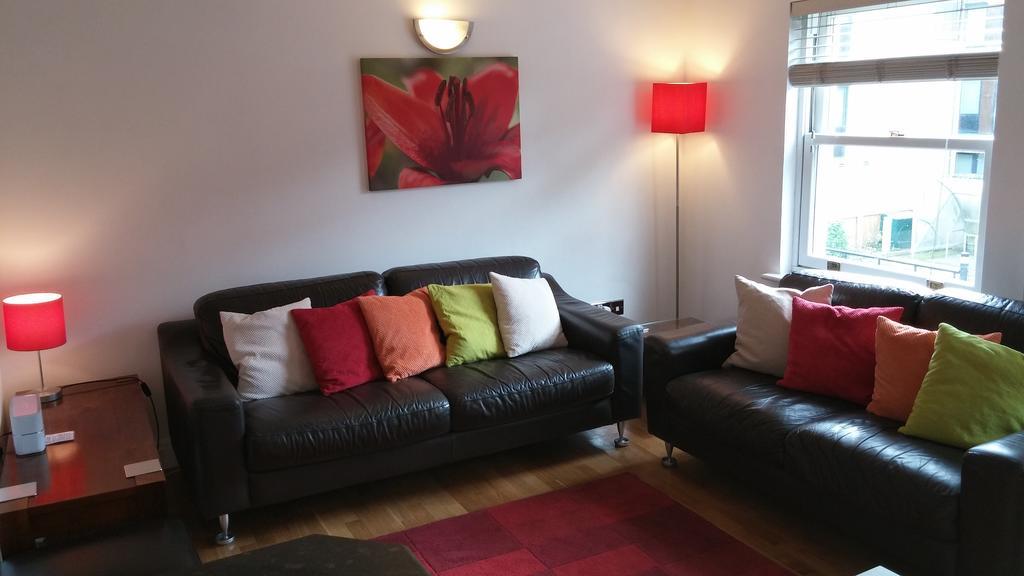 The Bath House Apartments - Free 1St Breakfast - Free Parking Buitenkant foto